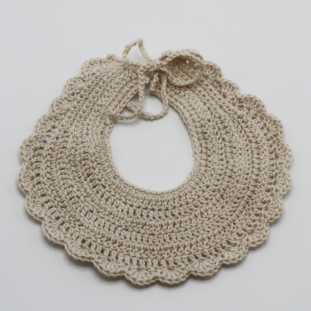 Scalloped Crochet Bib  - Round