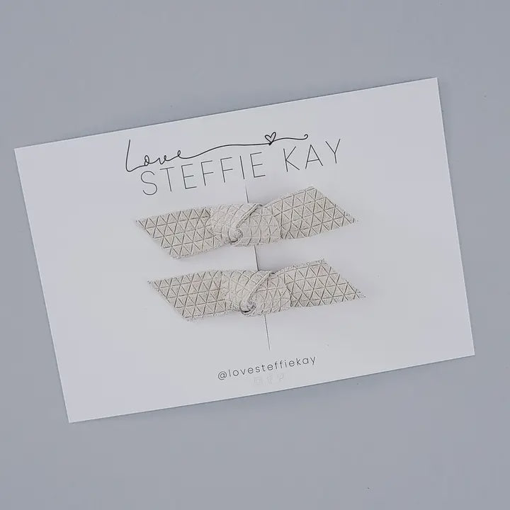 Knotted Pigtail Bows | Ivory Triangles