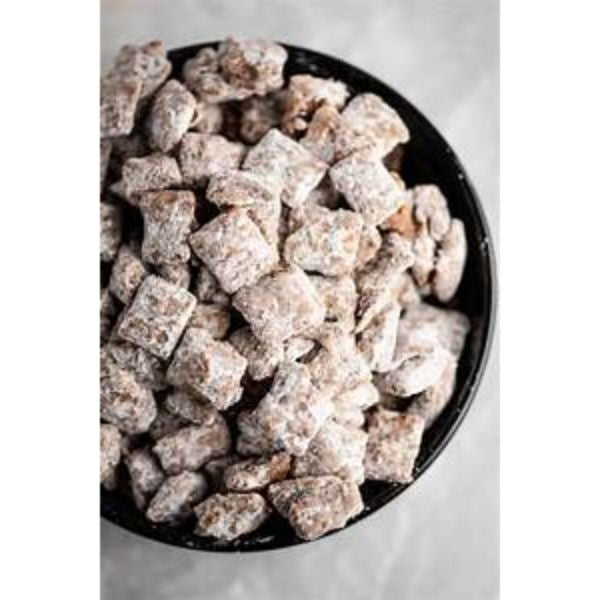 Campus & Co. Muddy Buddies Party Mix